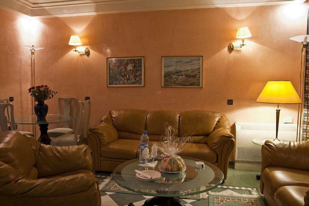 Hotel Ouzoud بني ملال‎ المظهر الخارجي الصورة