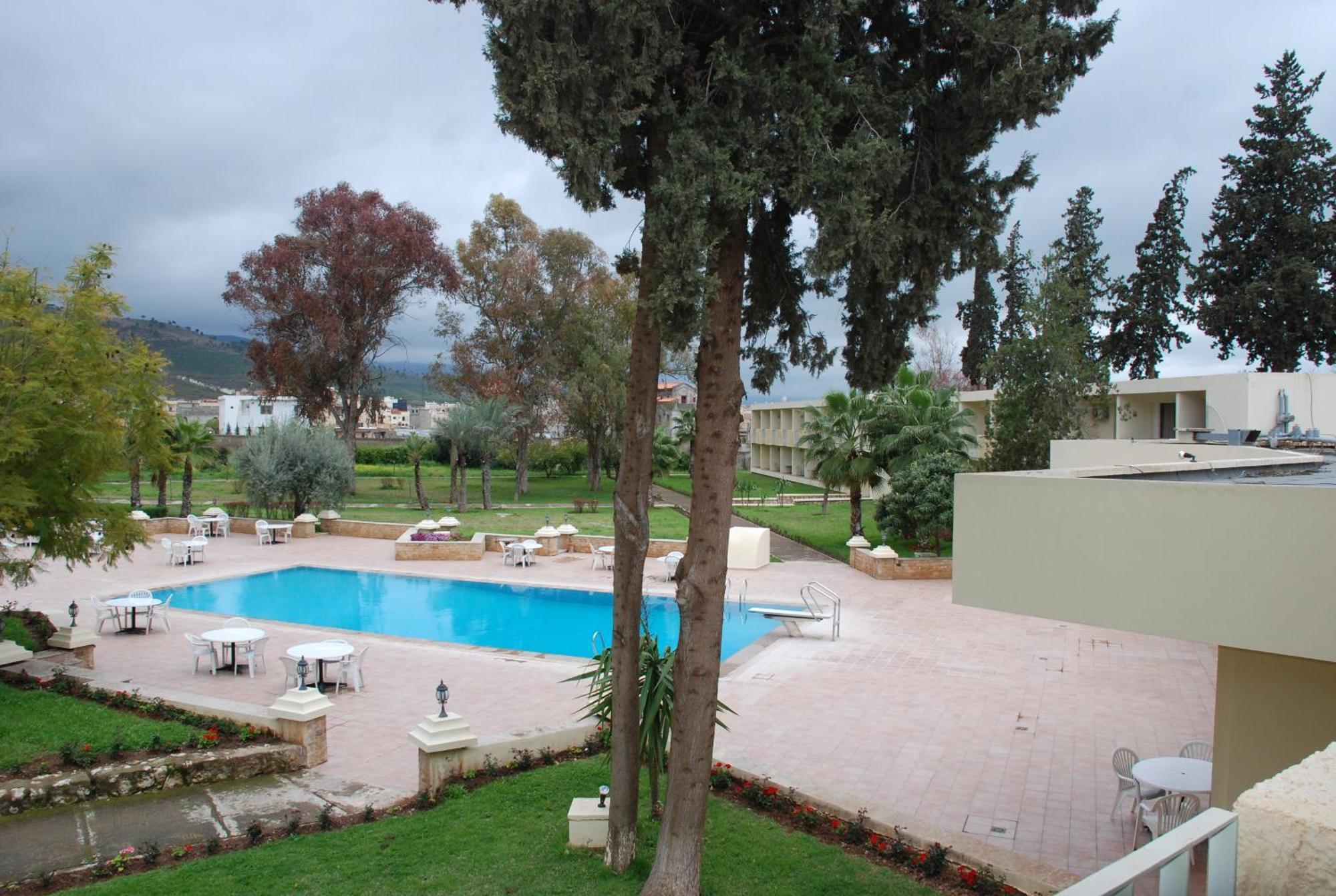 Hotel Ouzoud بني ملال‎ المظهر الخارجي الصورة
